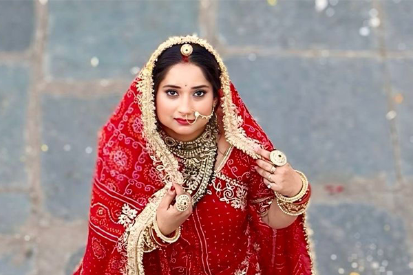 Raksha Pareek Makeup Artist